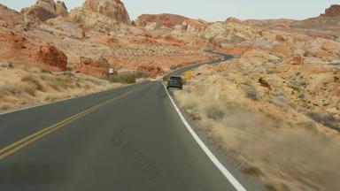 路旅行开车汽车谷火这些维加斯内华达美国搭便车旅行美国高速公路旅程红色的外星人岩石形成莫哈韦沙漠沙漠荒野3视图车